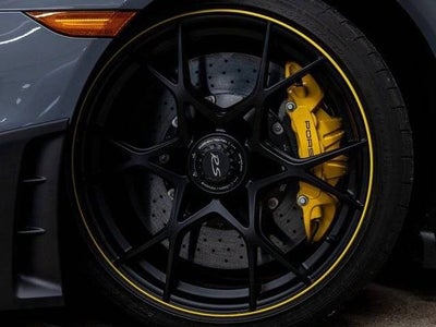 2025 Porsche 718 Cayman GT4 RS