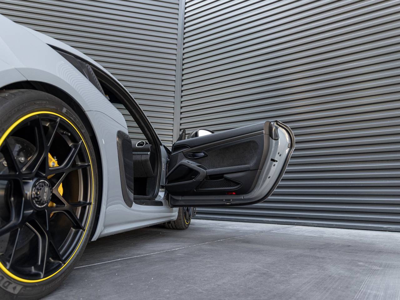 2025 Porsche 718 Cayman GT4 RS