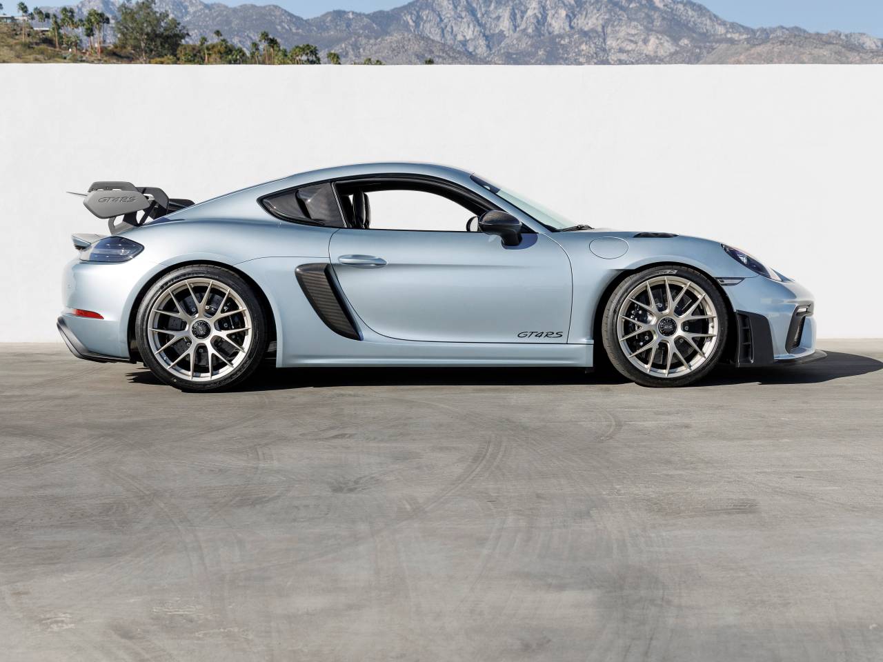 2023 Porsche 718 718 Cayman GT4 RS (MY23)