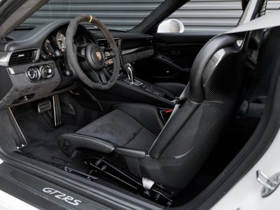 2018 Porsche 911 911 GT2 RS