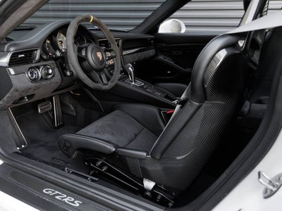 2018 Porsche 911 911 GT2 RS