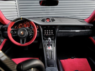 2018 Porsche 911 911 GT2 RS