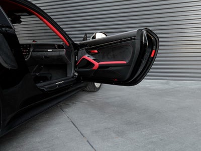 2018 Porsche 911 911 GT2 RS