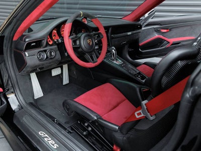 2018 Porsche 911 911 GT2 RS