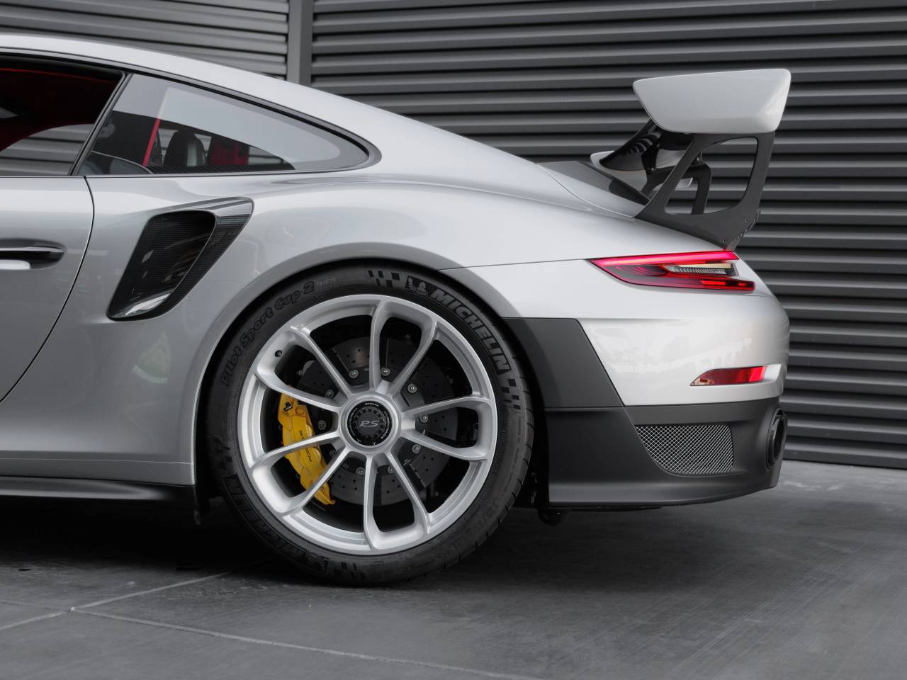 2018 Porsche 911 911 GT2 RS