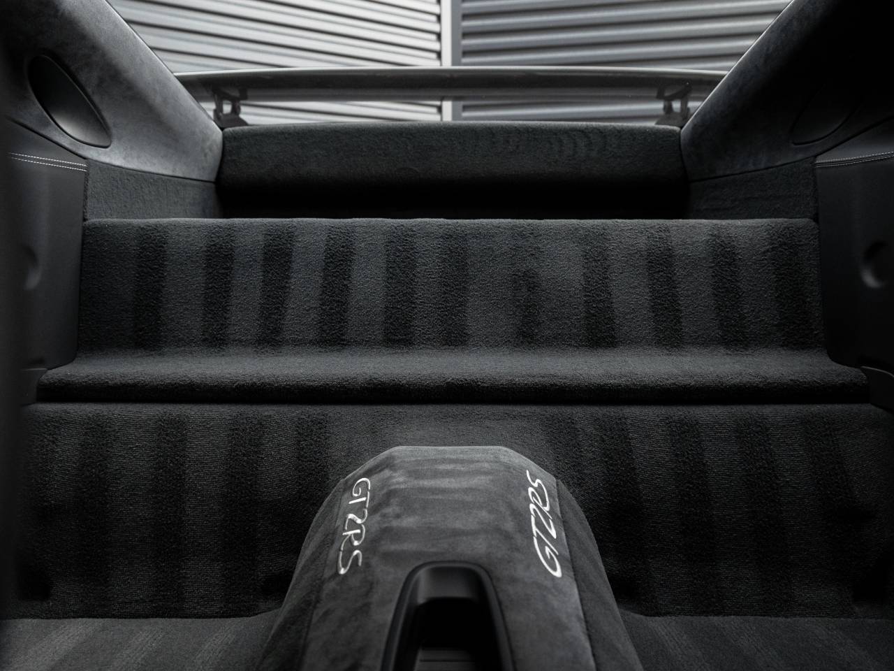 2018 Porsche 911 911 GT2 RS