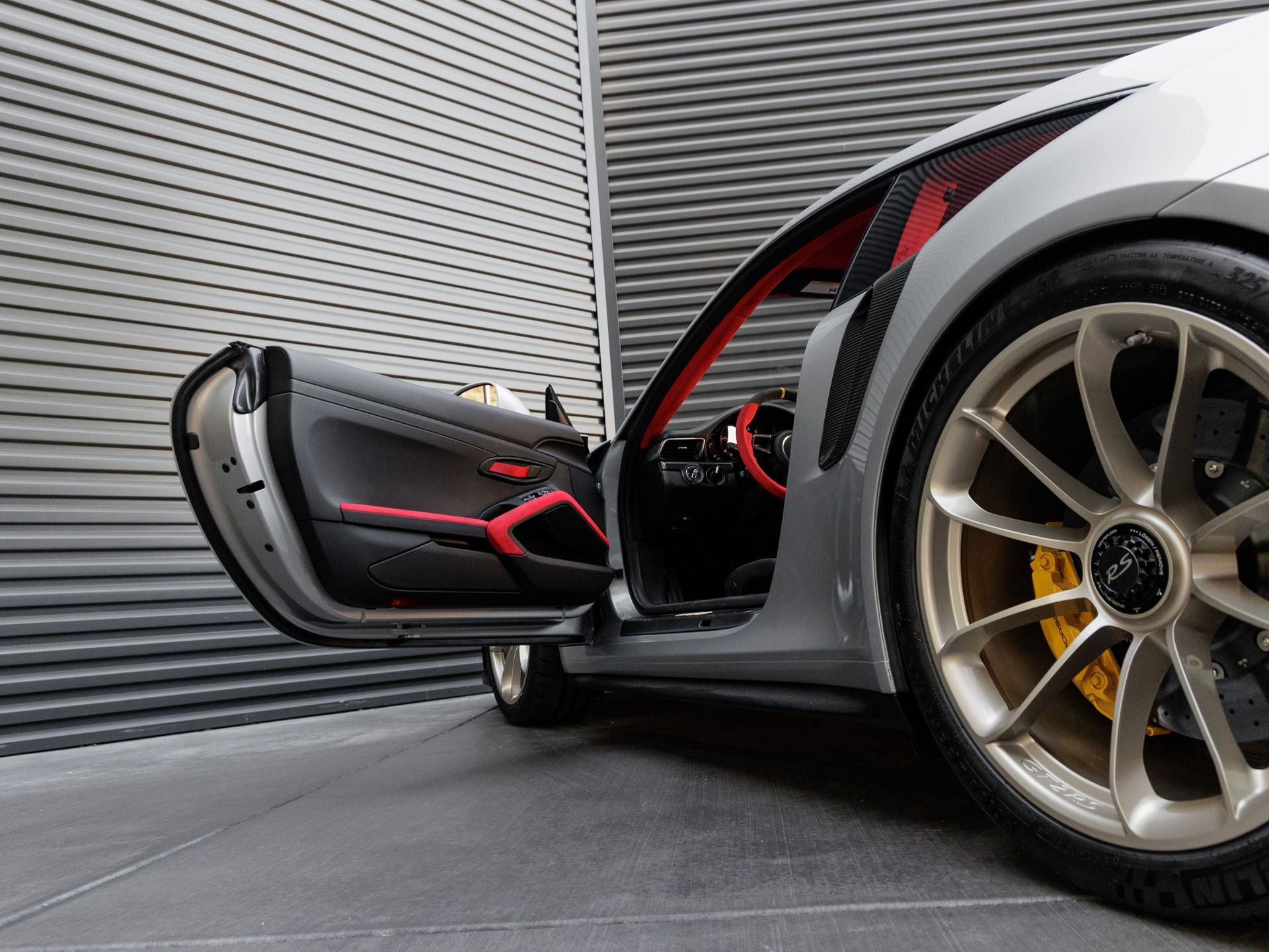 2019 Porsche 911 911 GT2 RS