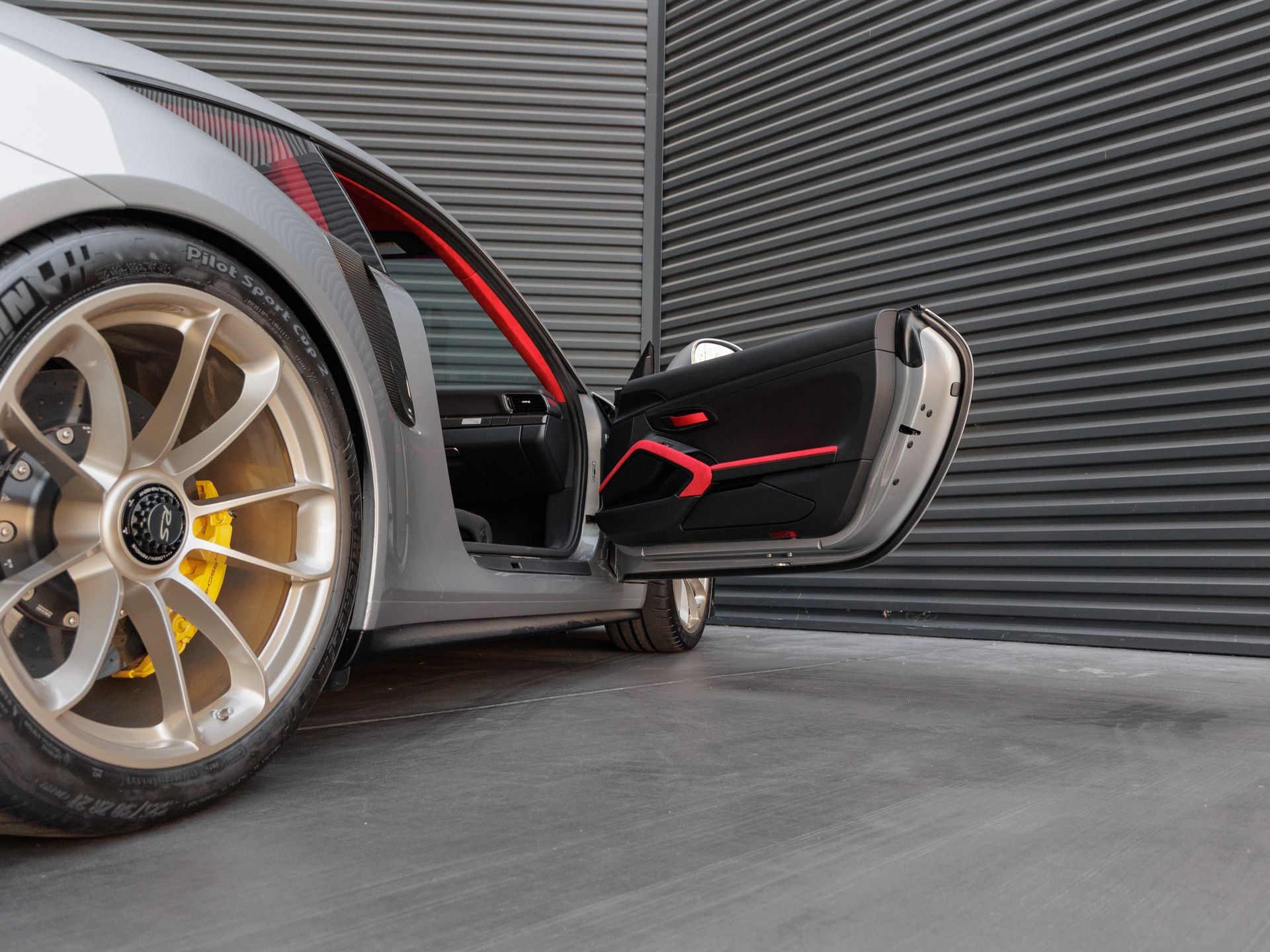 2019 Porsche 911 911 GT2 RS