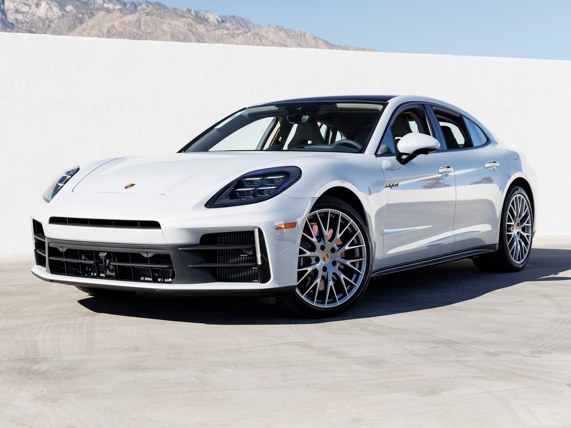 2026 Porsche Panamera E-Hybrid 4