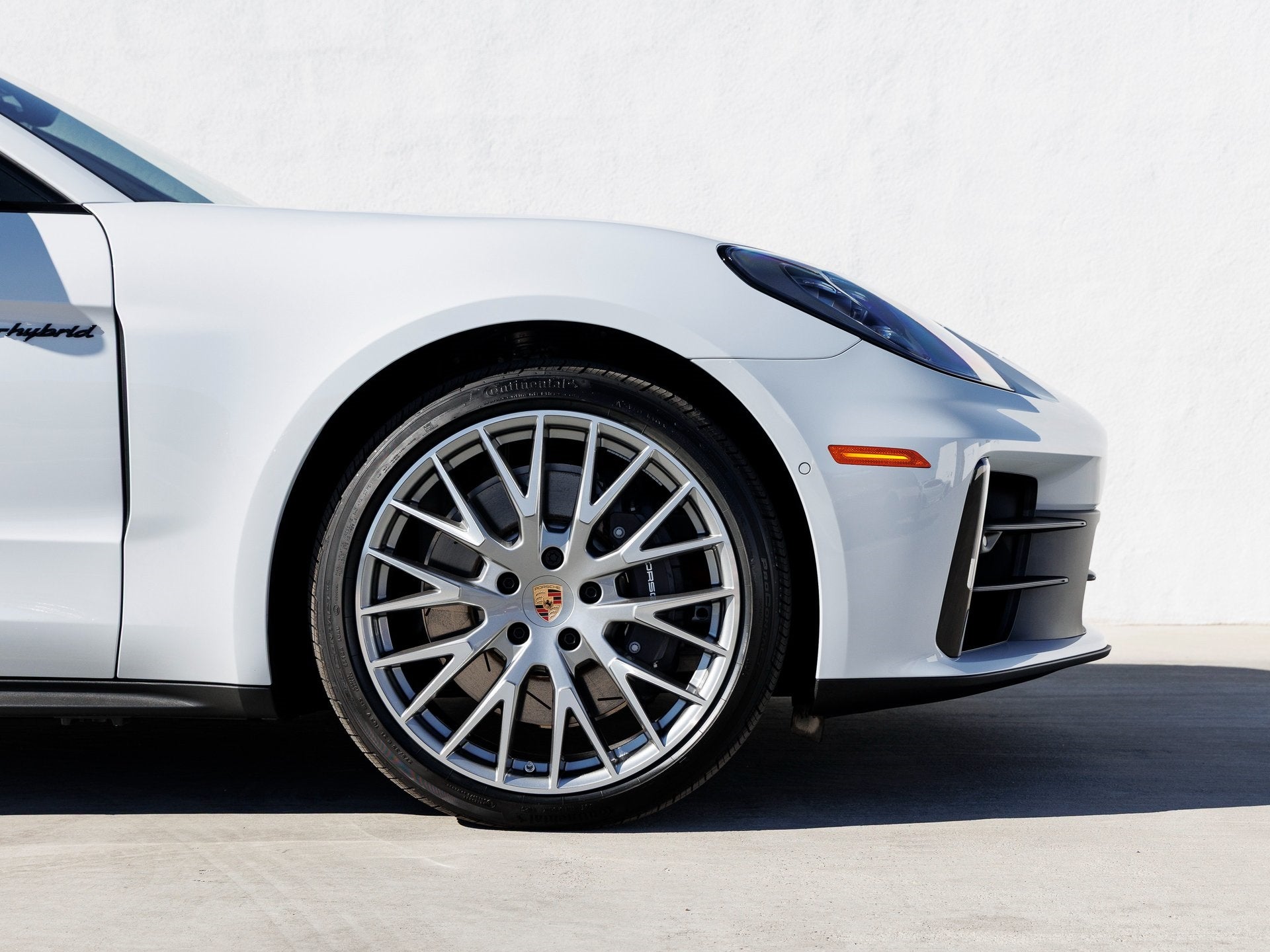 2026 Porsche Panamera E-Hybrid 4