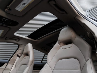 2026 Porsche Panamera E-Hybrid 4