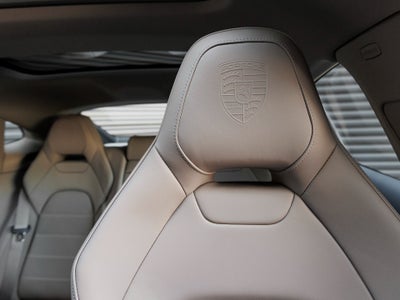 2026 Porsche Panamera E-Hybrid 4