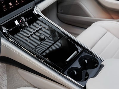 2026 Porsche Panamera E-Hybrid 4