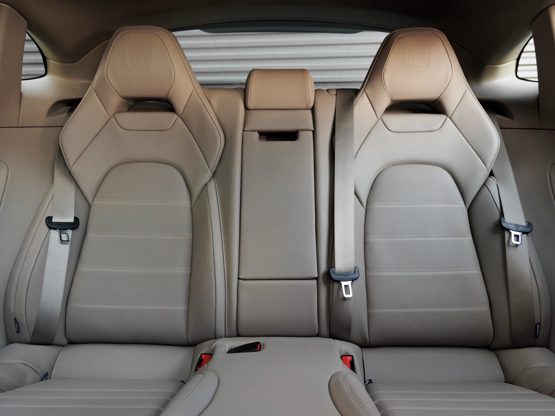 2026 Porsche Panamera E-Hybrid 4