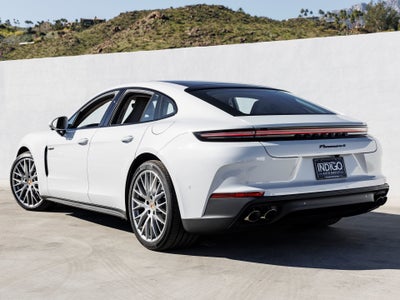 2026 Porsche Panamera E-Hybrid 4