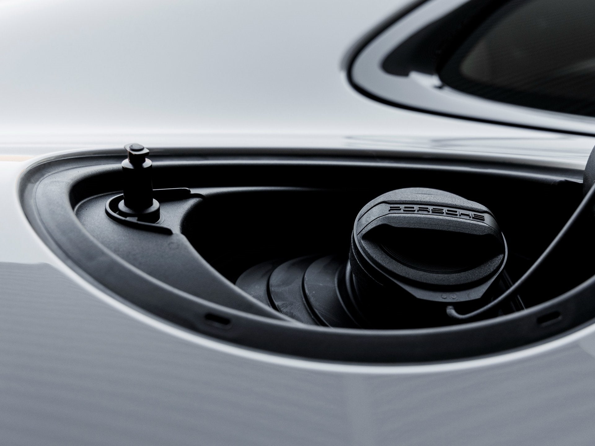 2026 Porsche Panamera E-Hybrid 4