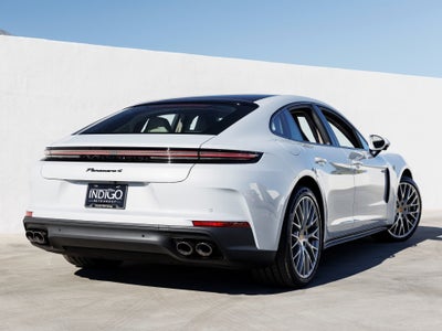 2026 Porsche Panamera E-Hybrid 4