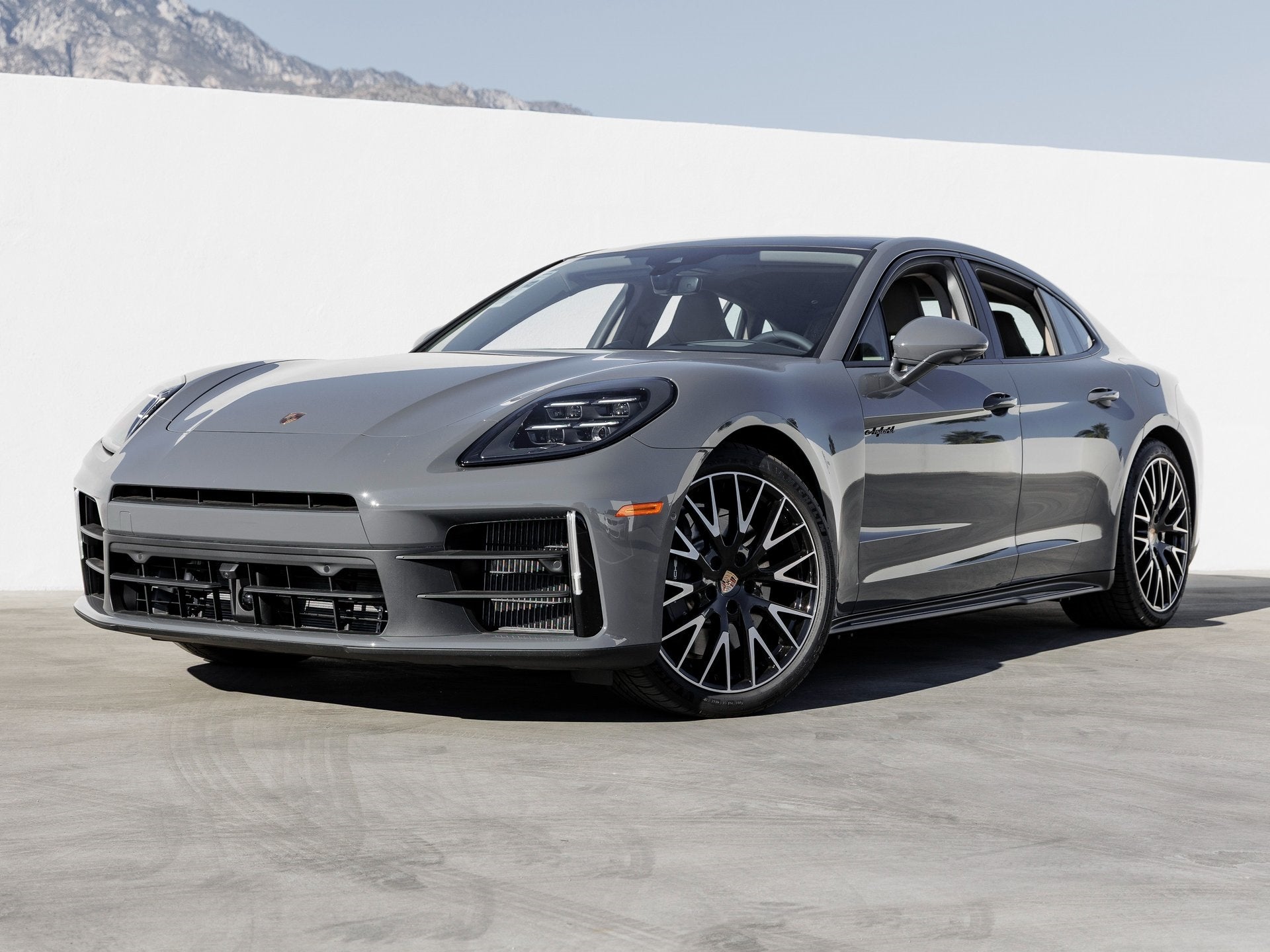 2026 Porsche Panamera Panamera 4 E-Hybrid