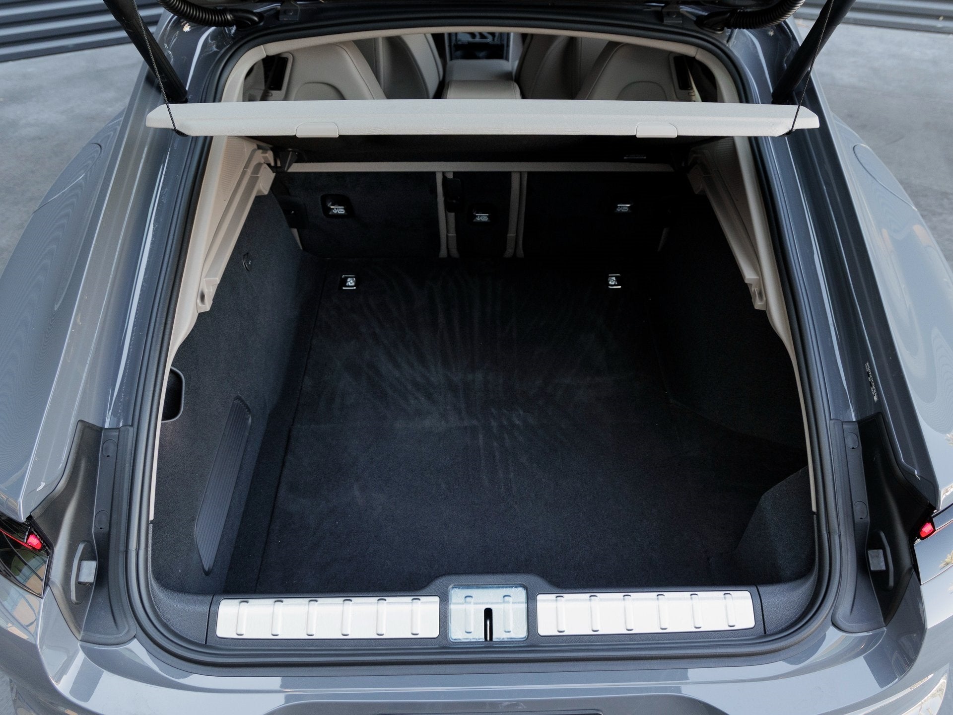 2026 Porsche Panamera Panamera 4 E-Hybrid