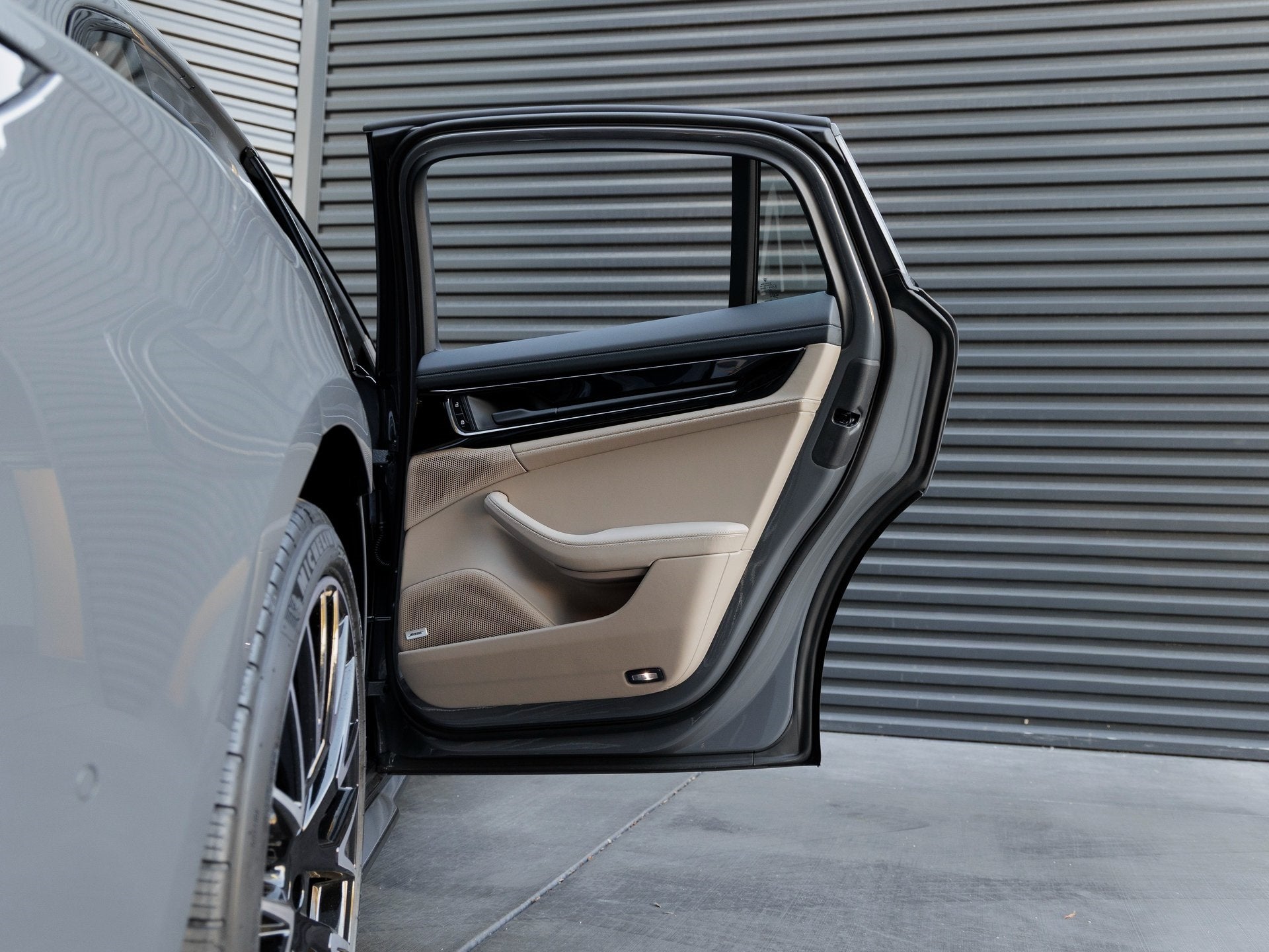 2026 Porsche Panamera Panamera 4 E-Hybrid