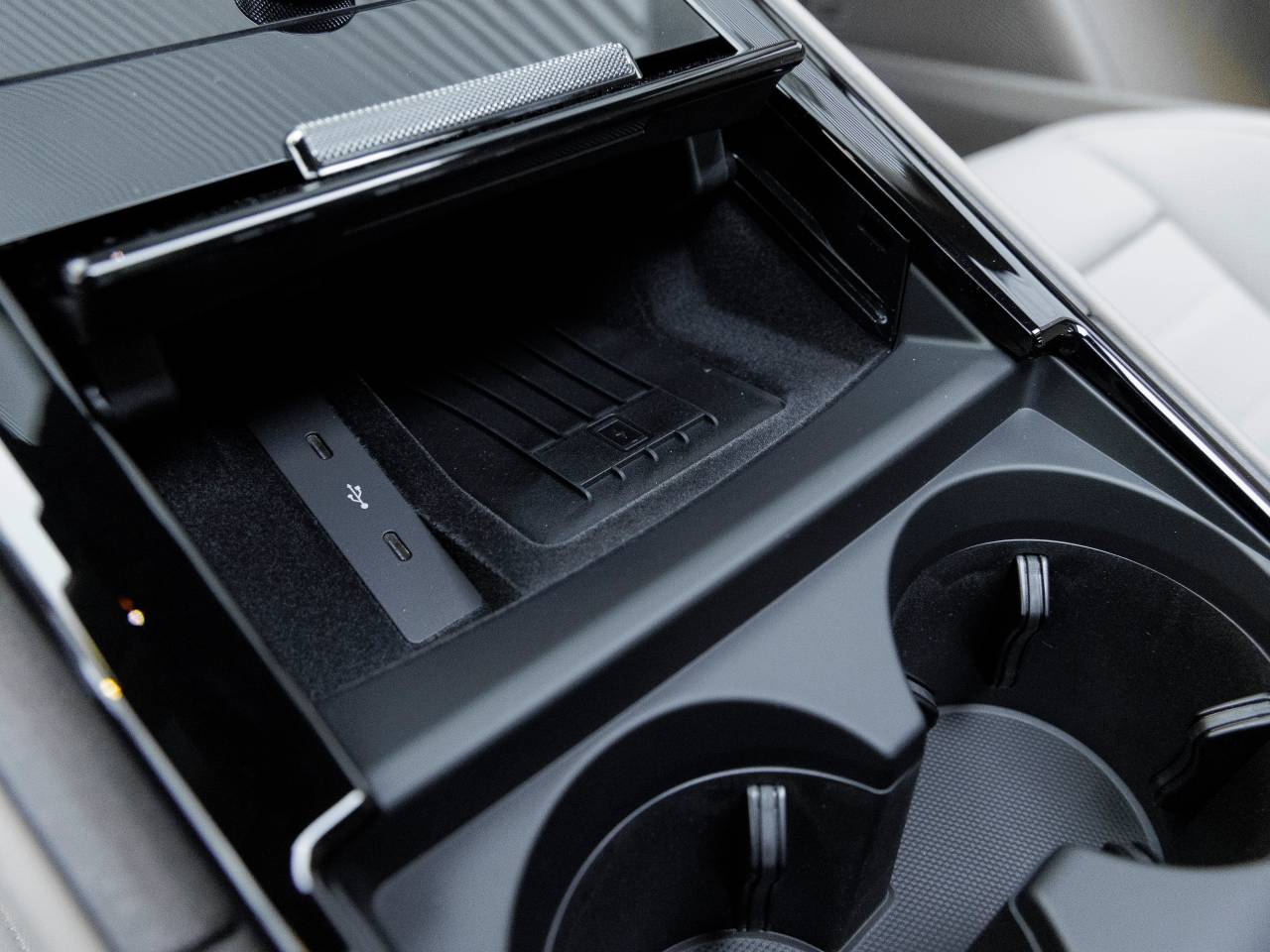 2026 Porsche Panamera Panamera 4 E-Hybrid