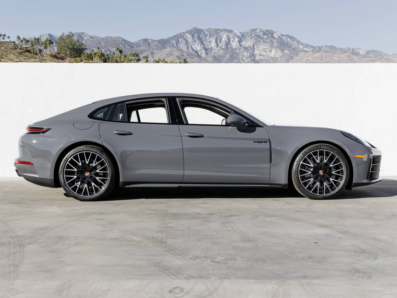 2026 Porsche Panamera Panamera 4 E-Hybrid