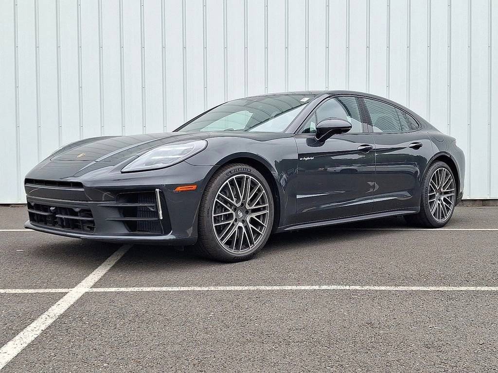 2025 Porsche Panamera 4 E-Hybrid