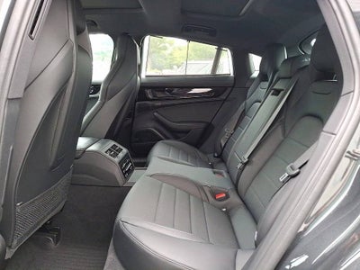 2025 Porsche Panamera 4 E-Hybrid