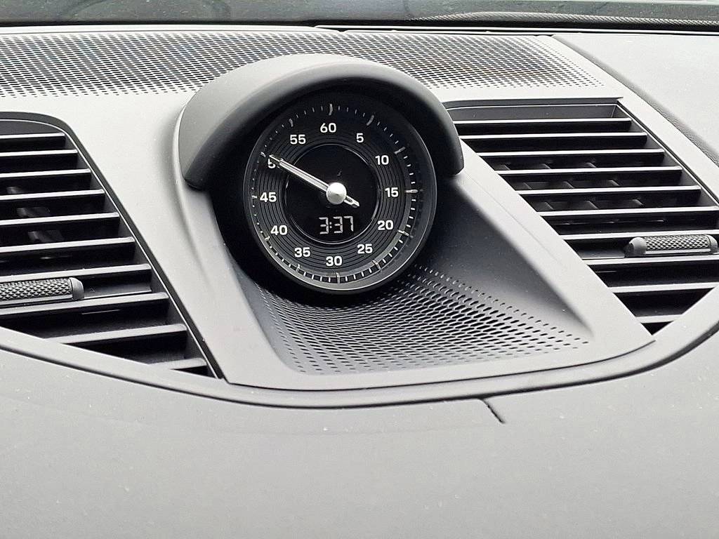 2025 Porsche Panamera 4 E-Hybrid