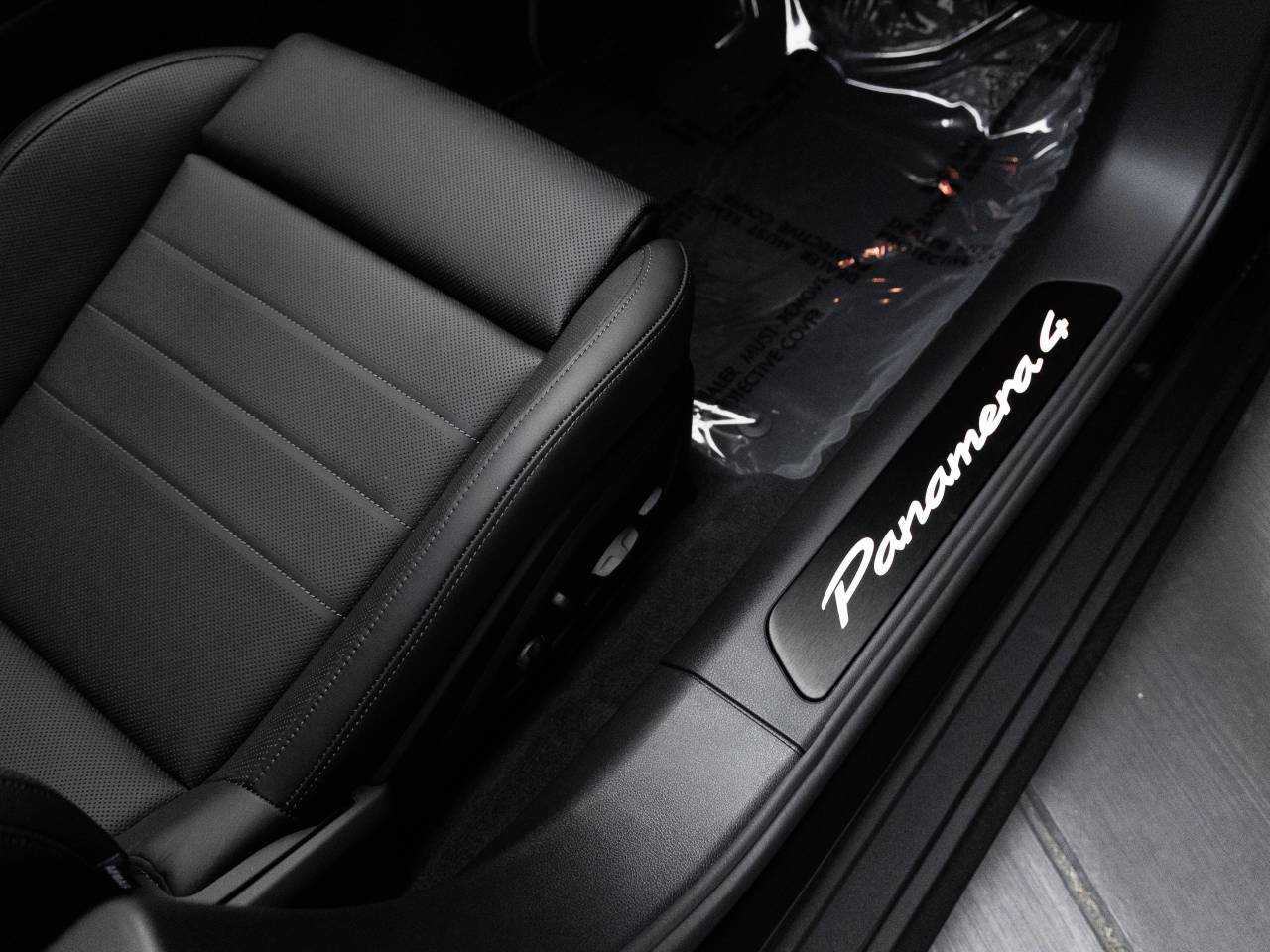 2025 Porsche Panamera 4 E-Hybrid
