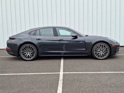 2025 Porsche Panamera 4 E-Hybrid