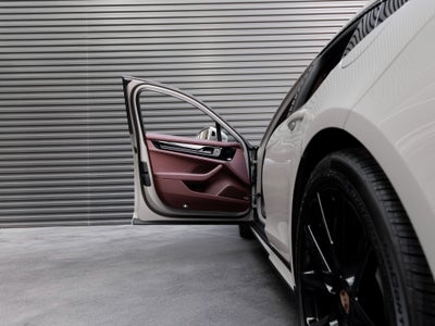 2026 Porsche Panamera Panamera 4 E-Hybrid