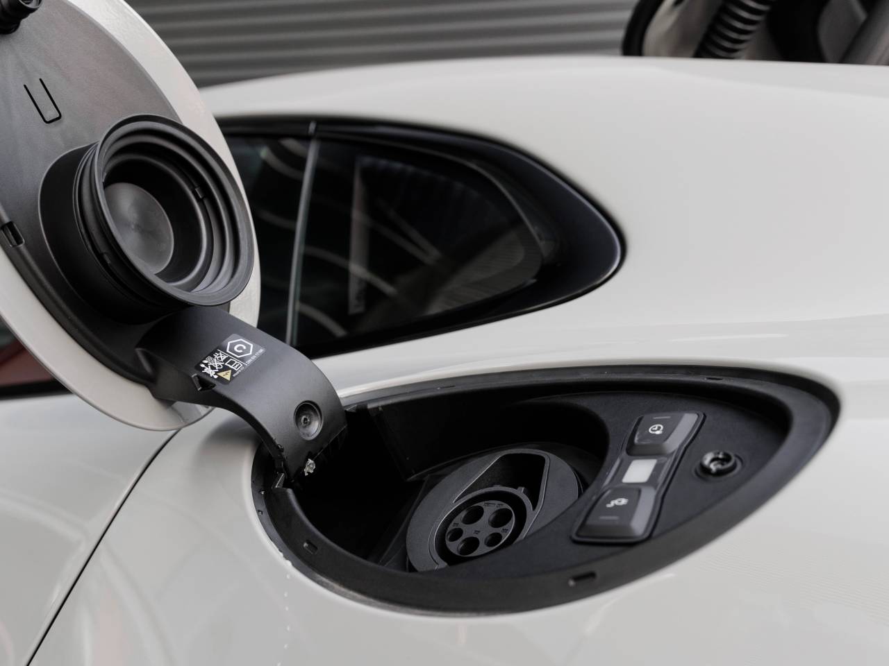 2026 Porsche Panamera Panamera 4 E-Hybrid