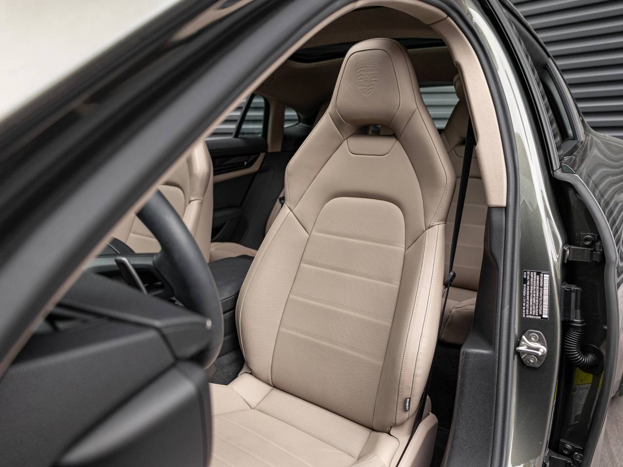 2025 Porsche Panamera Panamera 4 E-Hybrid