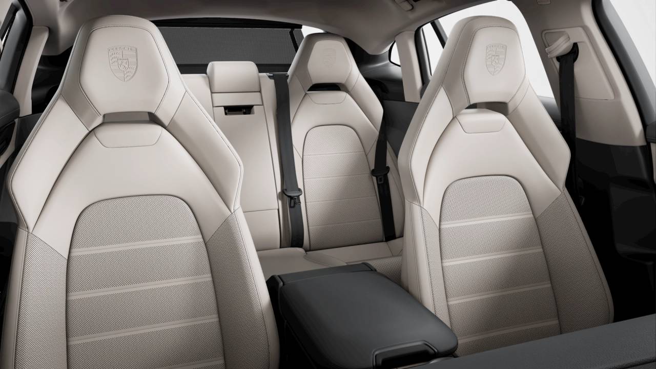 2025 Porsche Panamera Panamera 4 E-Hybrid