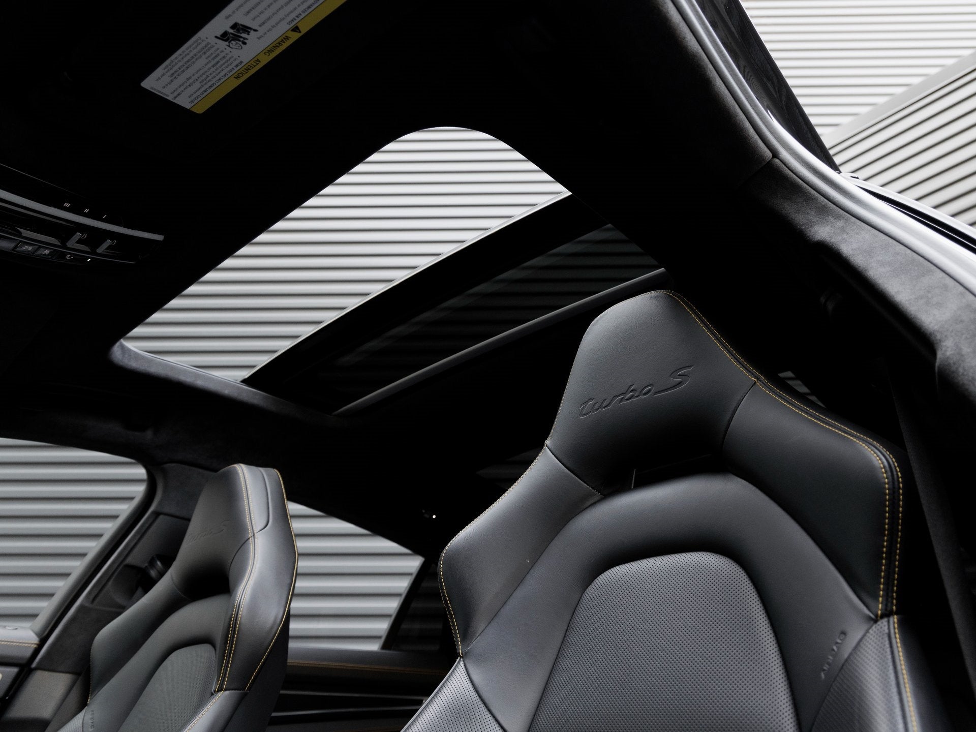 2022 Porsche Panamera Panamera Turbo S (MY22)