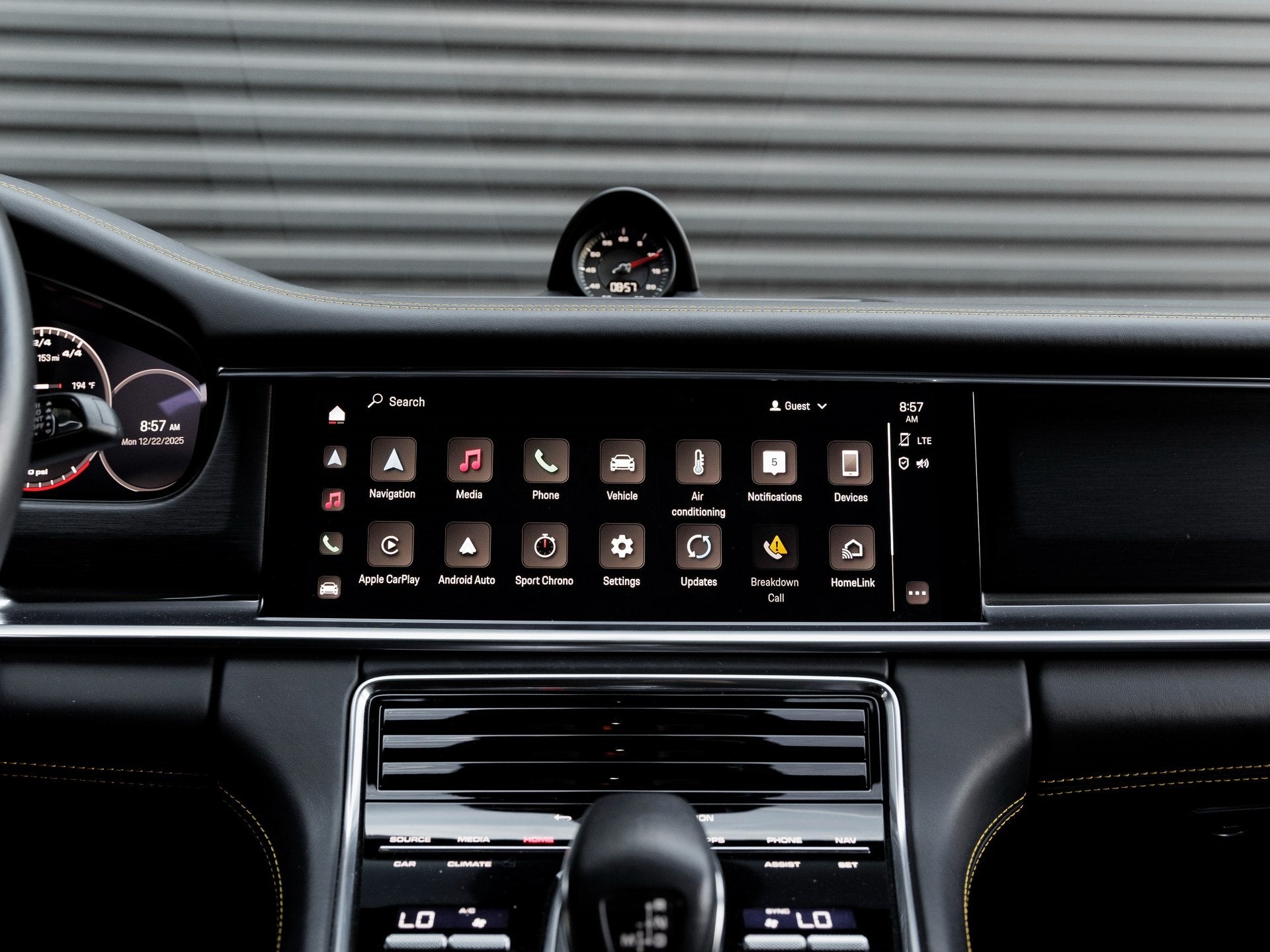 2022 Porsche Panamera Panamera Turbo S (MY22)