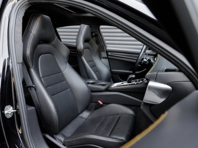 2022 Porsche Panamera Panamera Turbo S (MY22)
