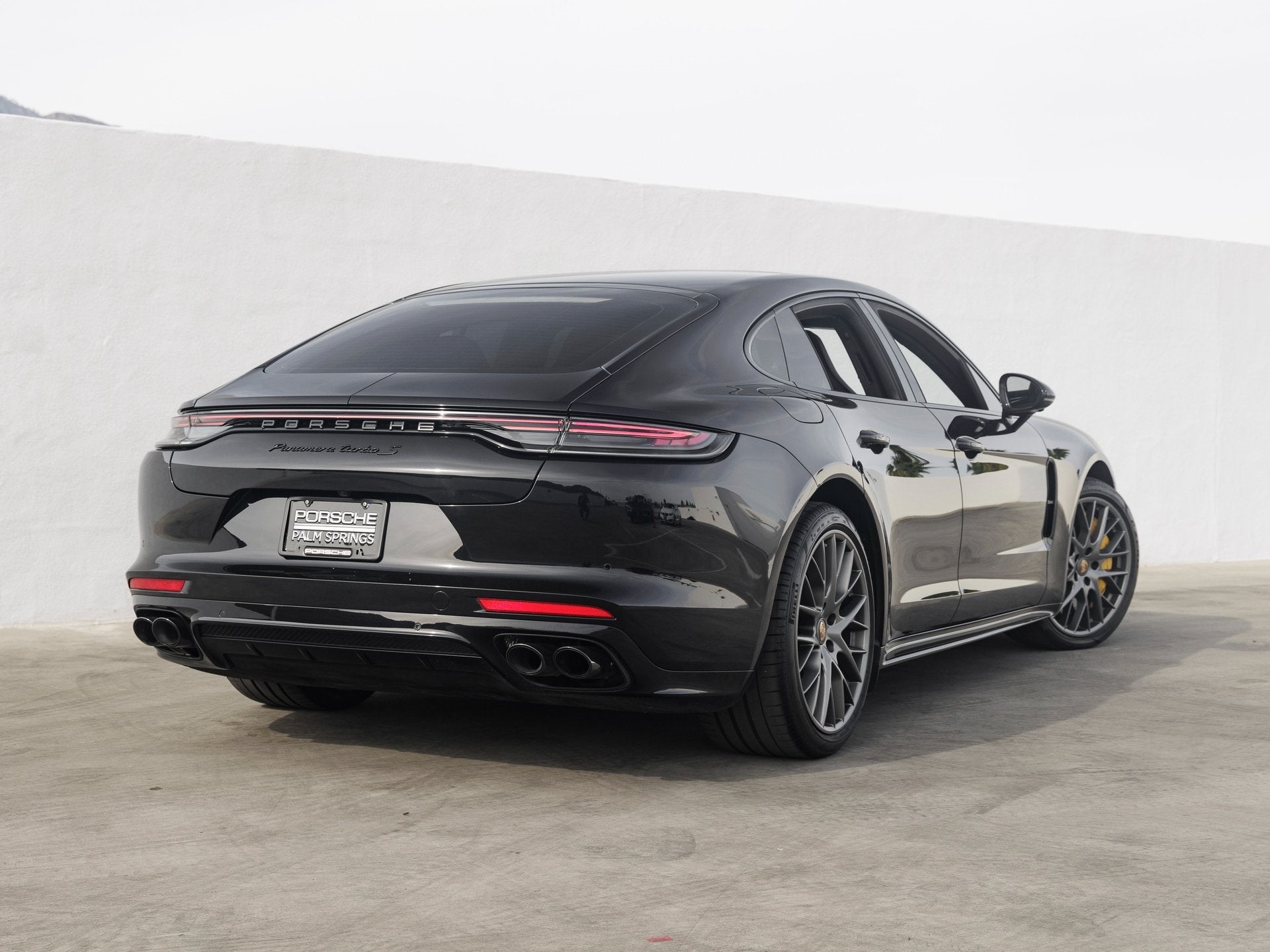 2022 Porsche Panamera Panamera Turbo S (MY22)