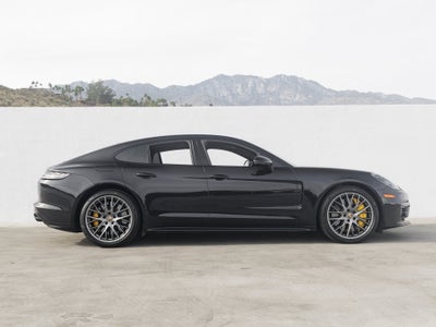 2022 Porsche Panamera Panamera Turbo S (MY22)