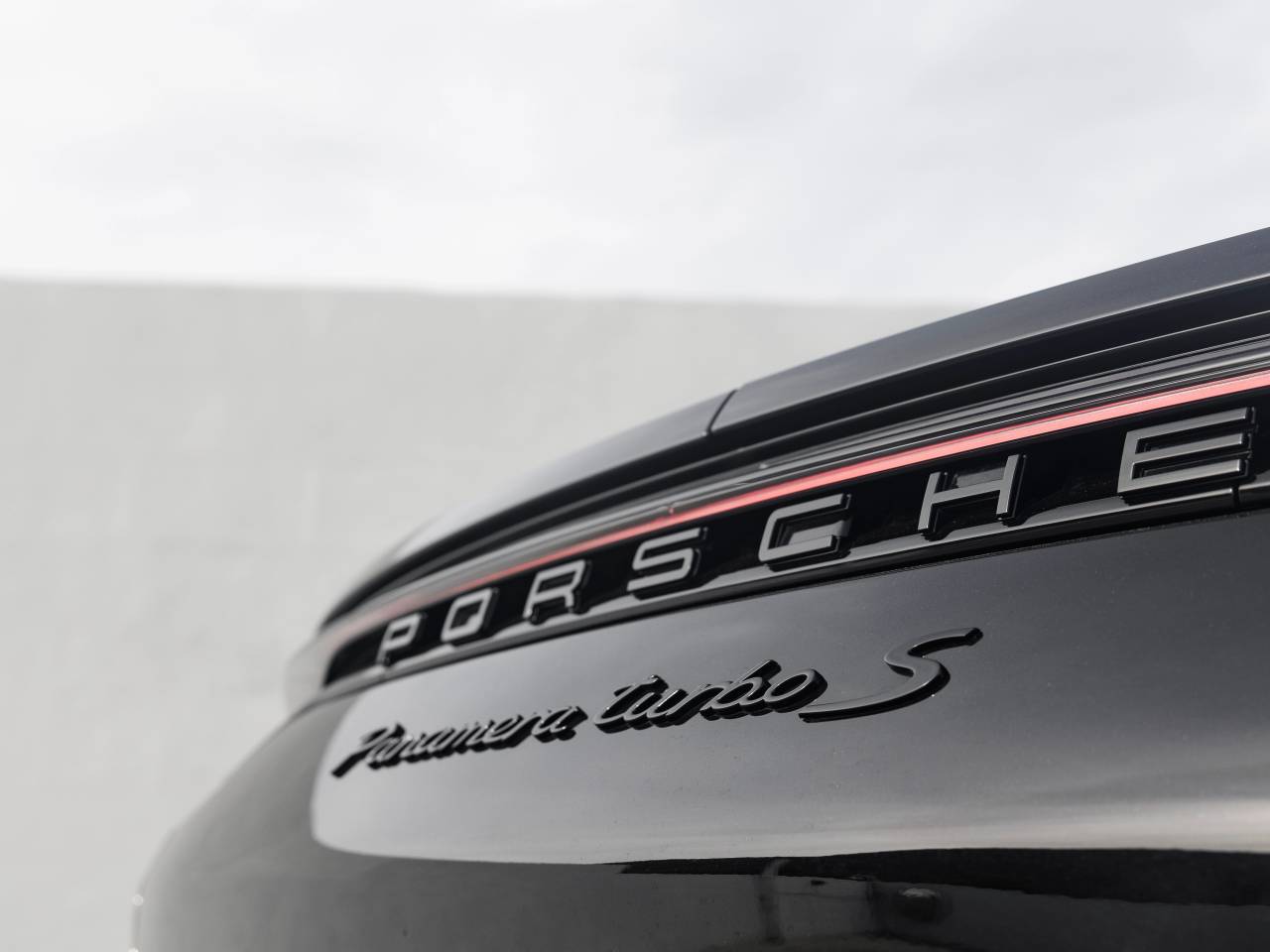 2022 Porsche Panamera Panamera Turbo S (MY22)