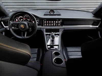 2022 Porsche Panamera Panamera Turbo S (MY22)