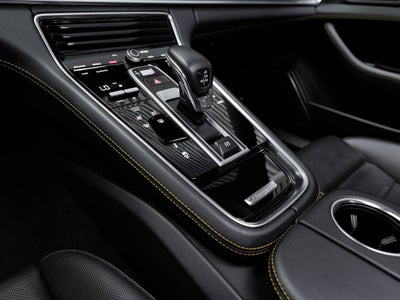 2022 Porsche Panamera Panamera Turbo S (MY22)