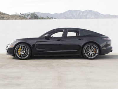 2022 Porsche Panamera Panamera Turbo S (MY22)