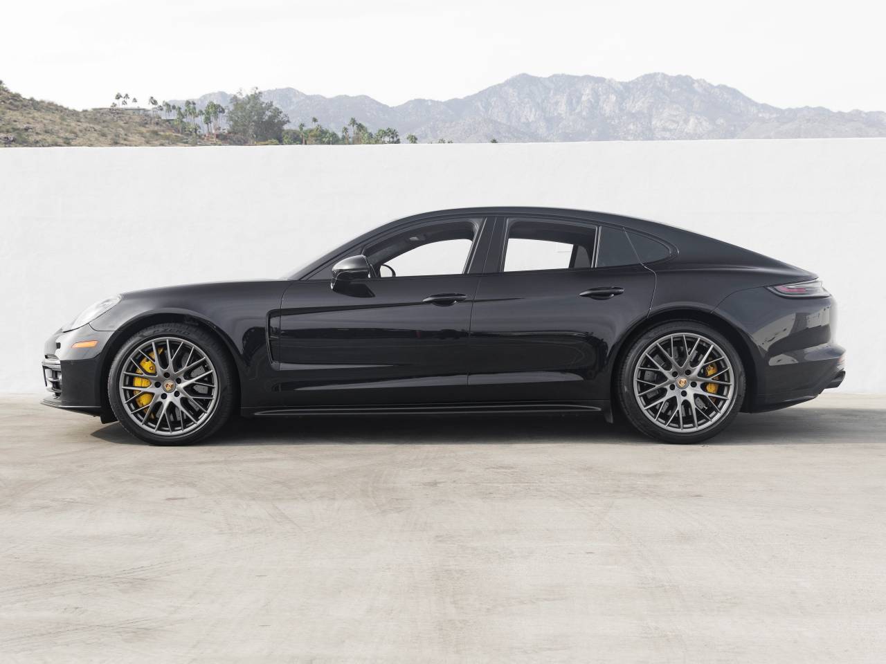 2022 Porsche Panamera Panamera Turbo S (MY22)