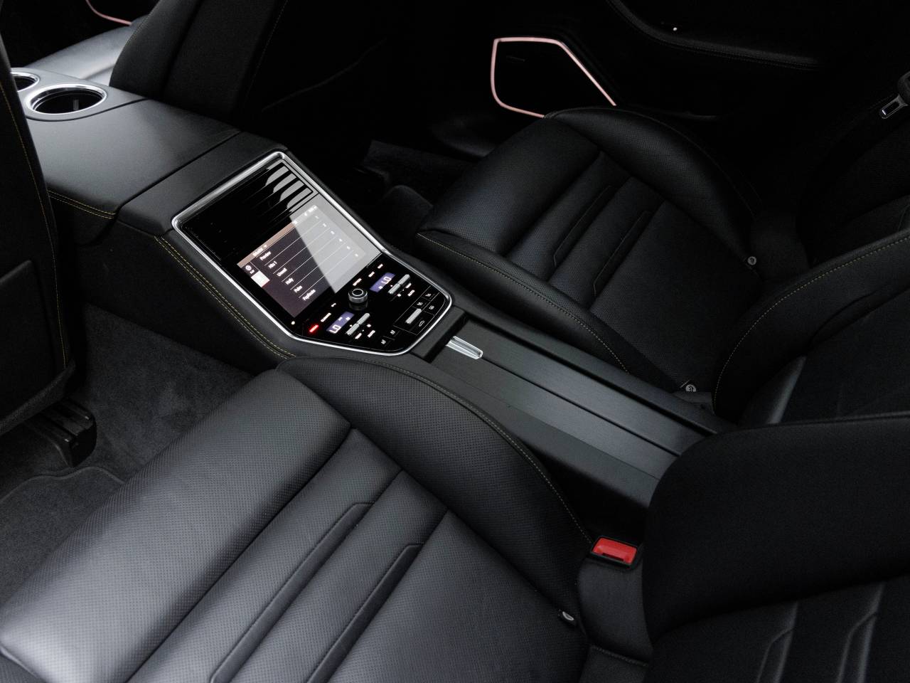 2022 Porsche Panamera Panamera Turbo S (MY22)