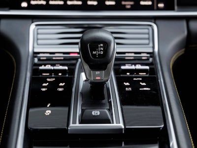 2022 Porsche Panamera Panamera Turbo S (MY22)