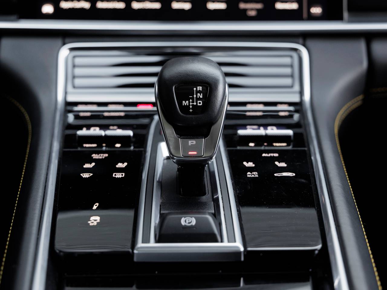 2022 Porsche Panamera Panamera Turbo S (MY22)