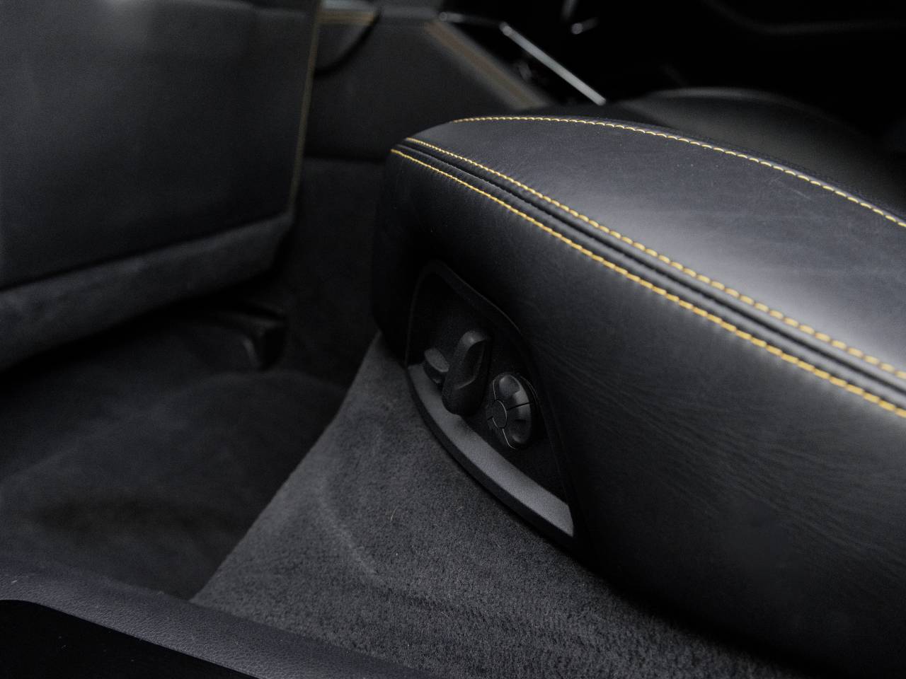 2022 Porsche Panamera Panamera Turbo S (MY22)