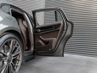 2026 Porsche Panamera E-Hybrid Turbo